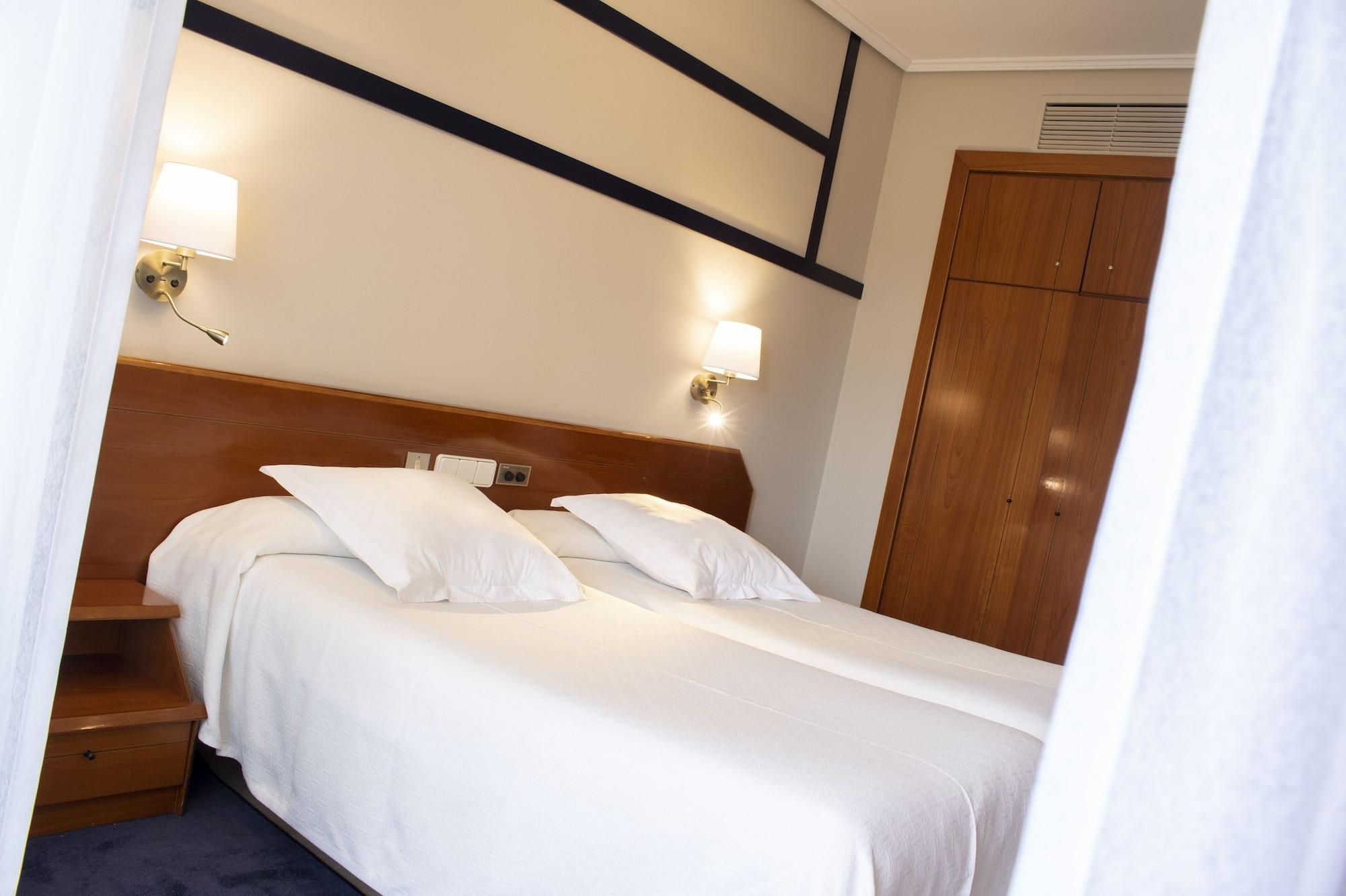 Isla Plana Hotel Olimpo מראה חיצוני תמונה