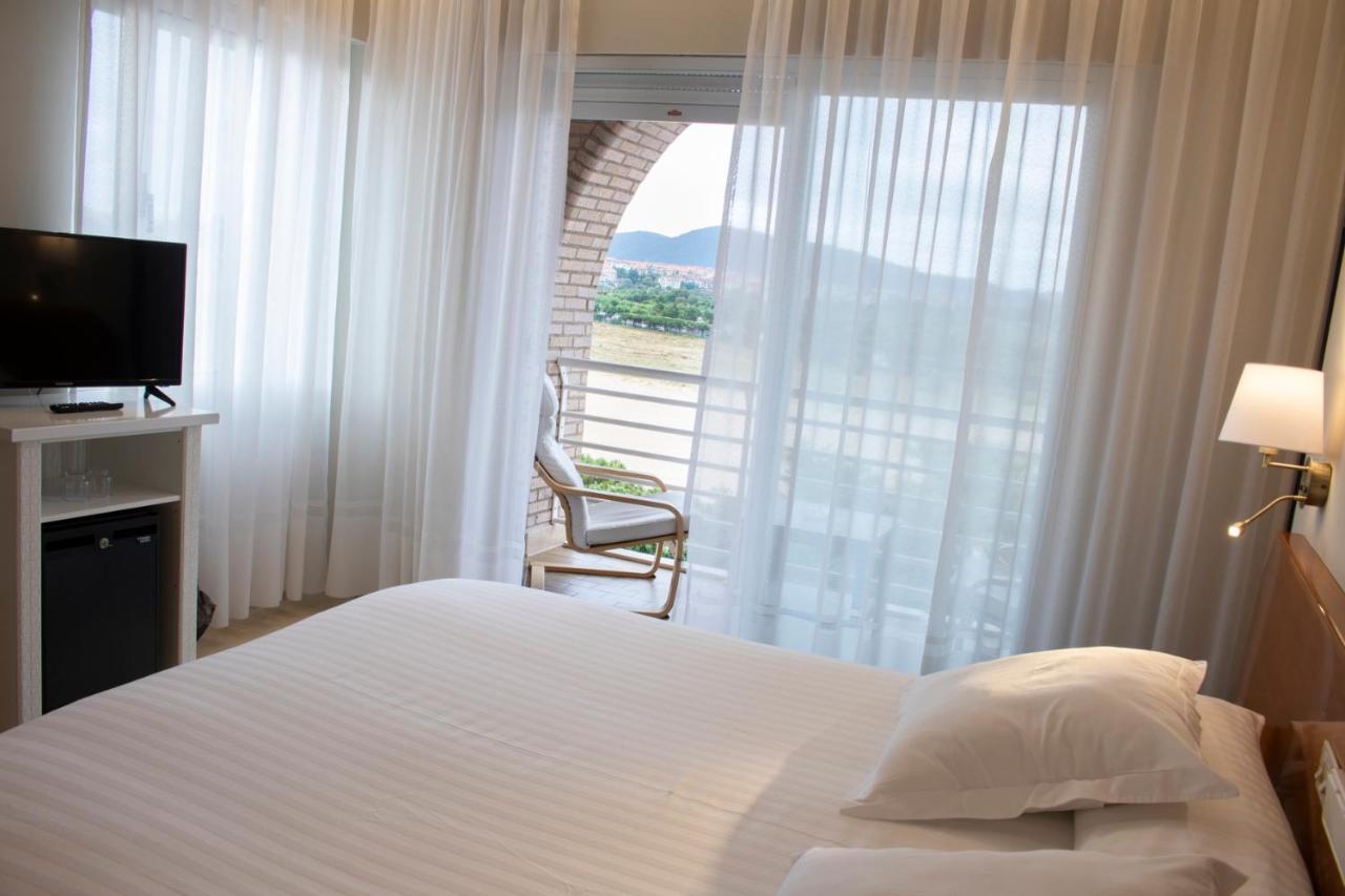 Isla Plana Hotel Olimpo מראה חיצוני תמונה