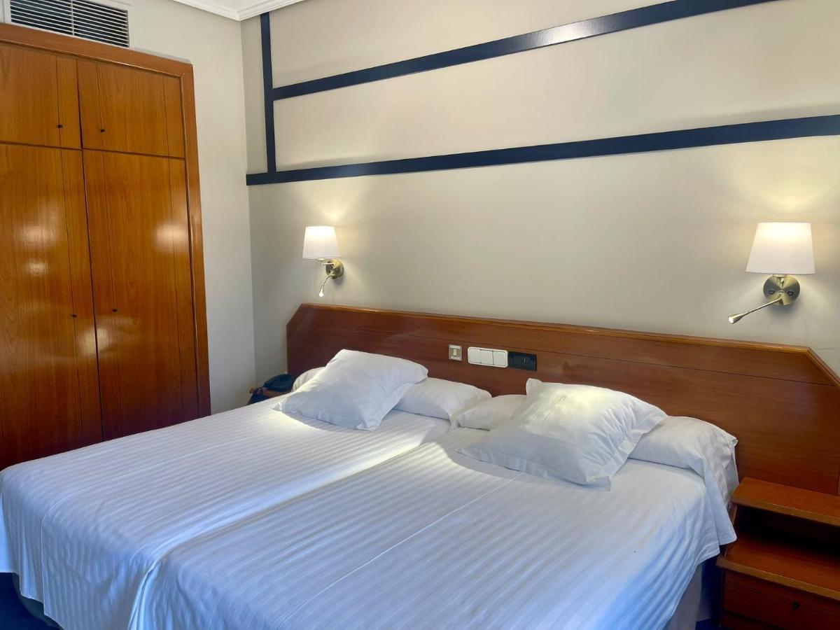 Isla Plana Hotel Olimpo מראה חיצוני תמונה